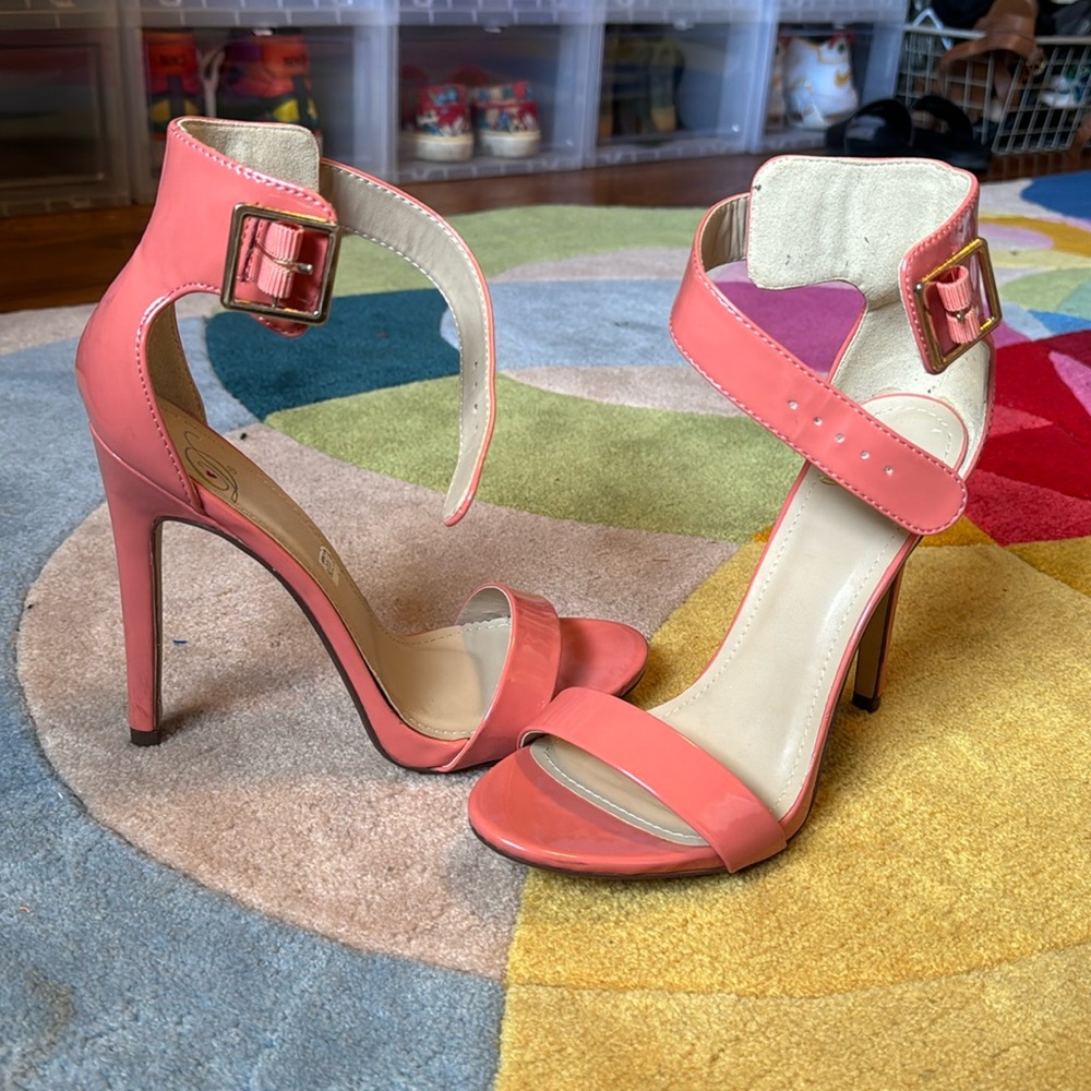 coral pink strapped heels size 7.5